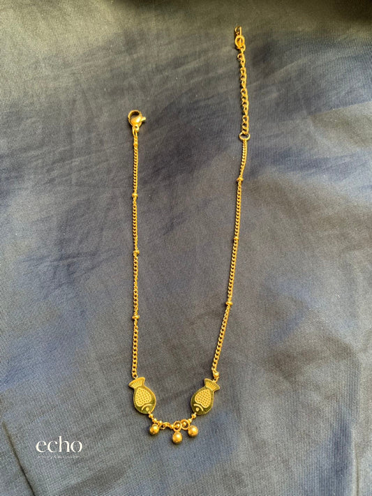 18K Gold Plated Engraved Fish Charm Anklet