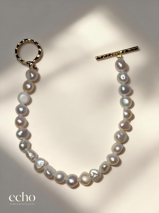 Baroque Freshwater Pearl Bracelet with Hammered Toggle Clasp