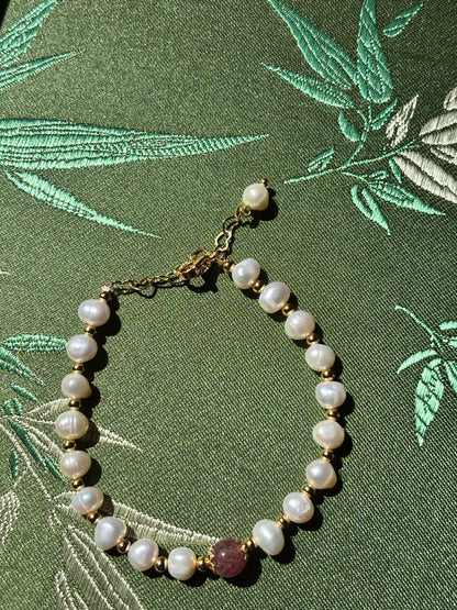 Natural Freshwater Cultured Pearl & Natural Red Agate Bracelet