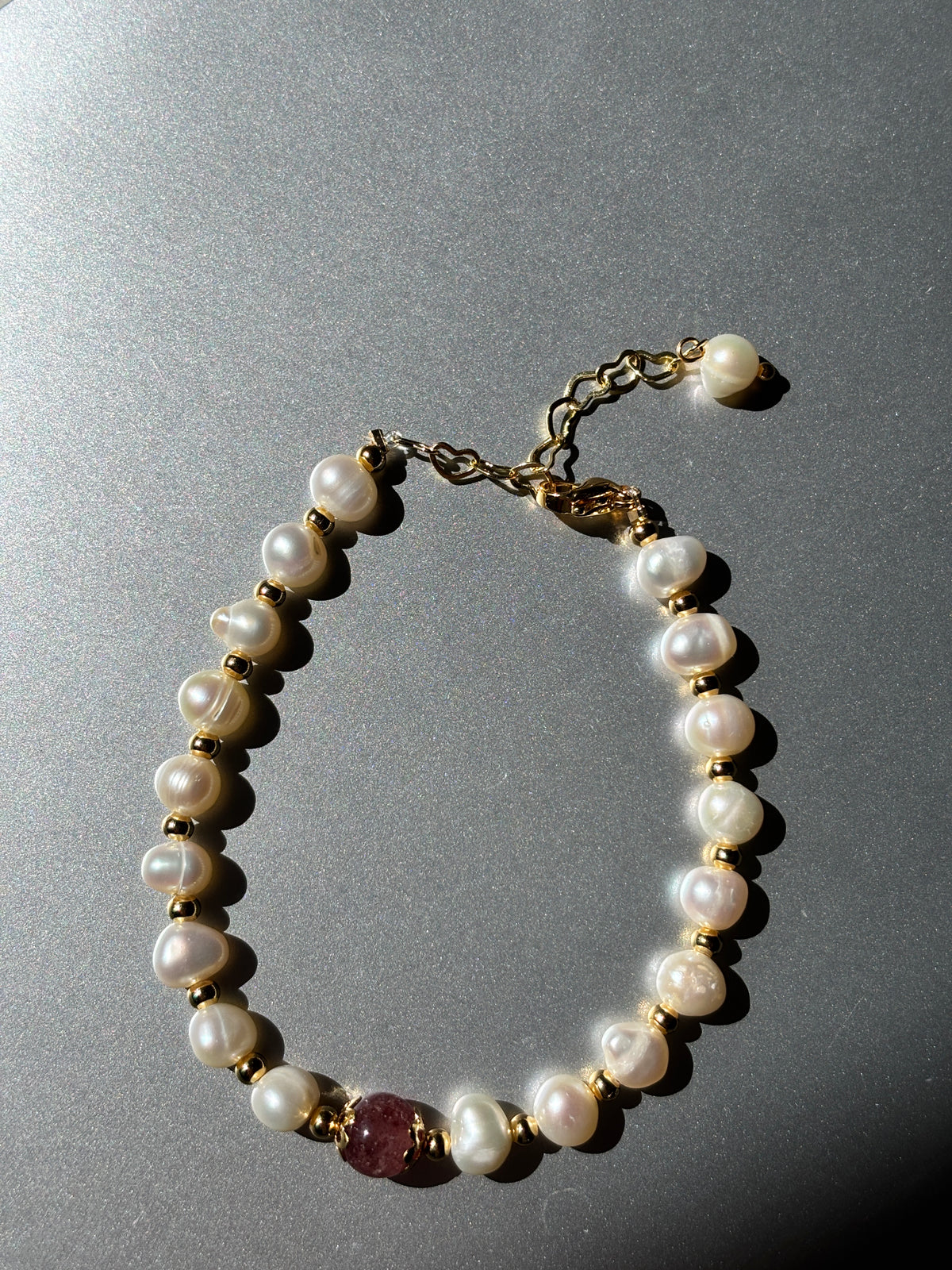 Natural Freshwater Cultured Pearl & Natural Red Agate Bracelet